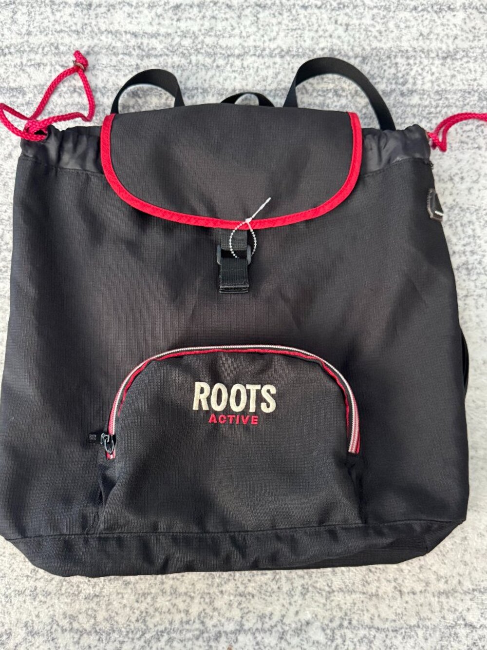 Roots Active Black & Red Backpack Drawstring Buckle Front Pocket